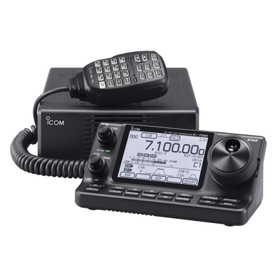 Radio móvil multimodo tribanda HF/VHF/UHF, pantalla touch screen, listo para operar en D-STAR. Incluye microfono, cable de separacion  y cable de alimentacion