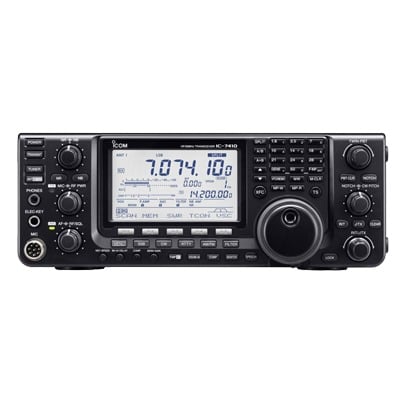 Radio móvil HF/50MHz, Rx 0.030 a 60.0 MHz, Tx 1.8-29.700MHz, USB 50-54MHz, modos de operación SSB, CW, RTTY, FM: 2-100W  AM: 2-27W