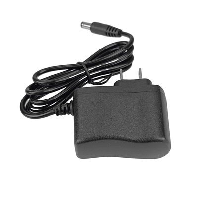 [N4-P5DC1A-88977] 5 Vcc / 1A /  Adaptador de voltaje / Voltaje de Entrada de 100-240 Vca / Para Usos Múltiples / Video Vigilancia, Acceso, Asistencia, Alarmas, Bocinas, Etc. / Certificación NOM
